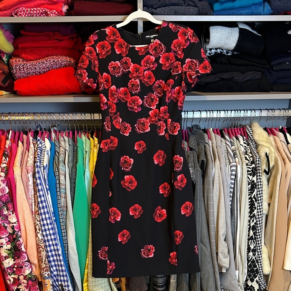 Karl Lagerfield black/red short sleeve back zipper closure lined dress size 2